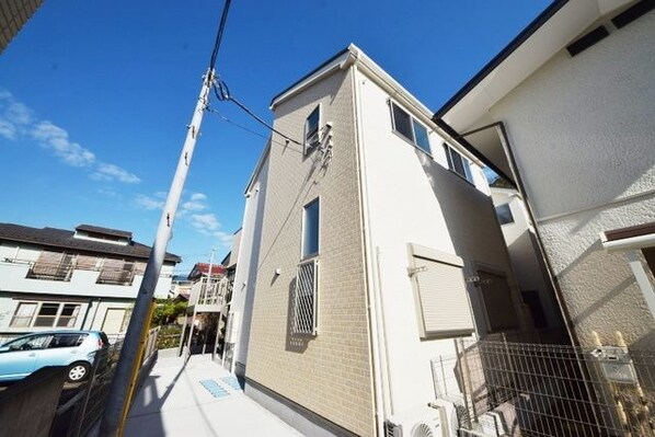 グラッサ花の木の物件外観写真